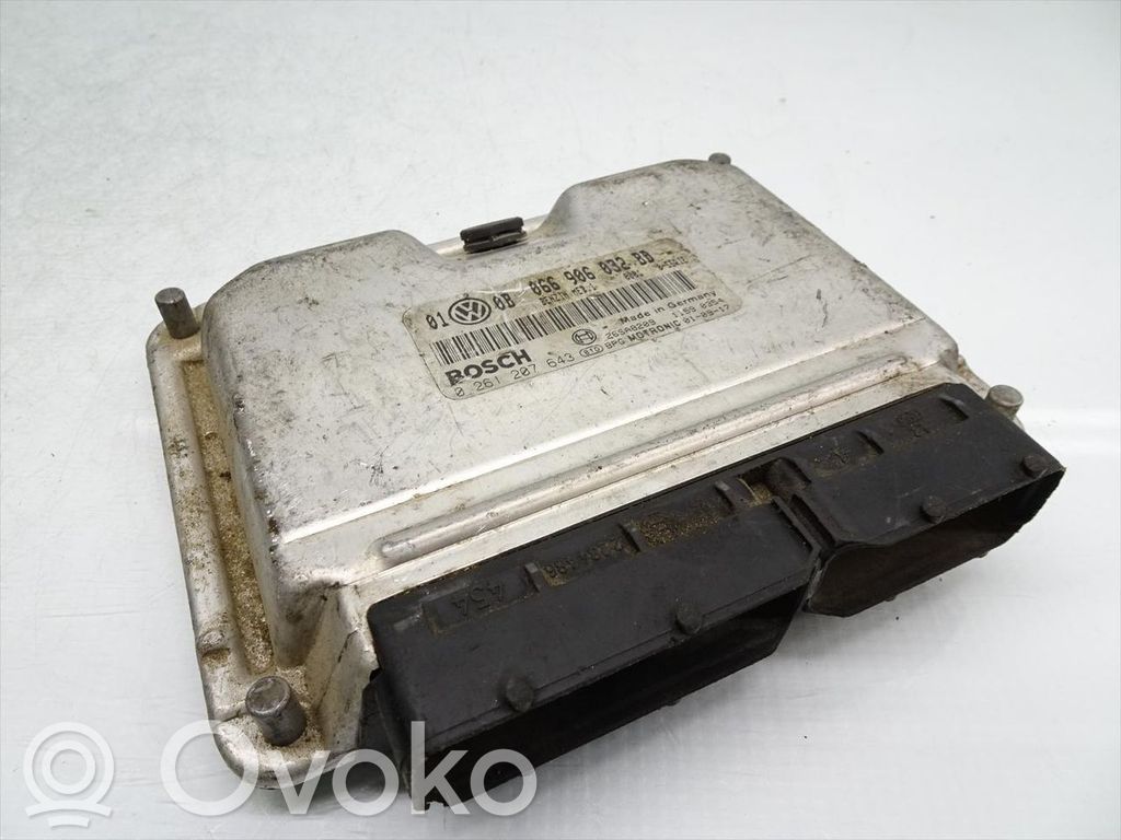 Volkswagen PASSAT B5.5 Calculateur moteur ECU