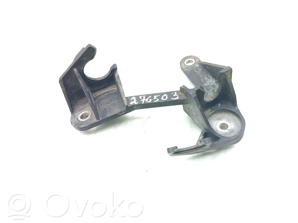 Volvo S60 Gear shift cable bracket 