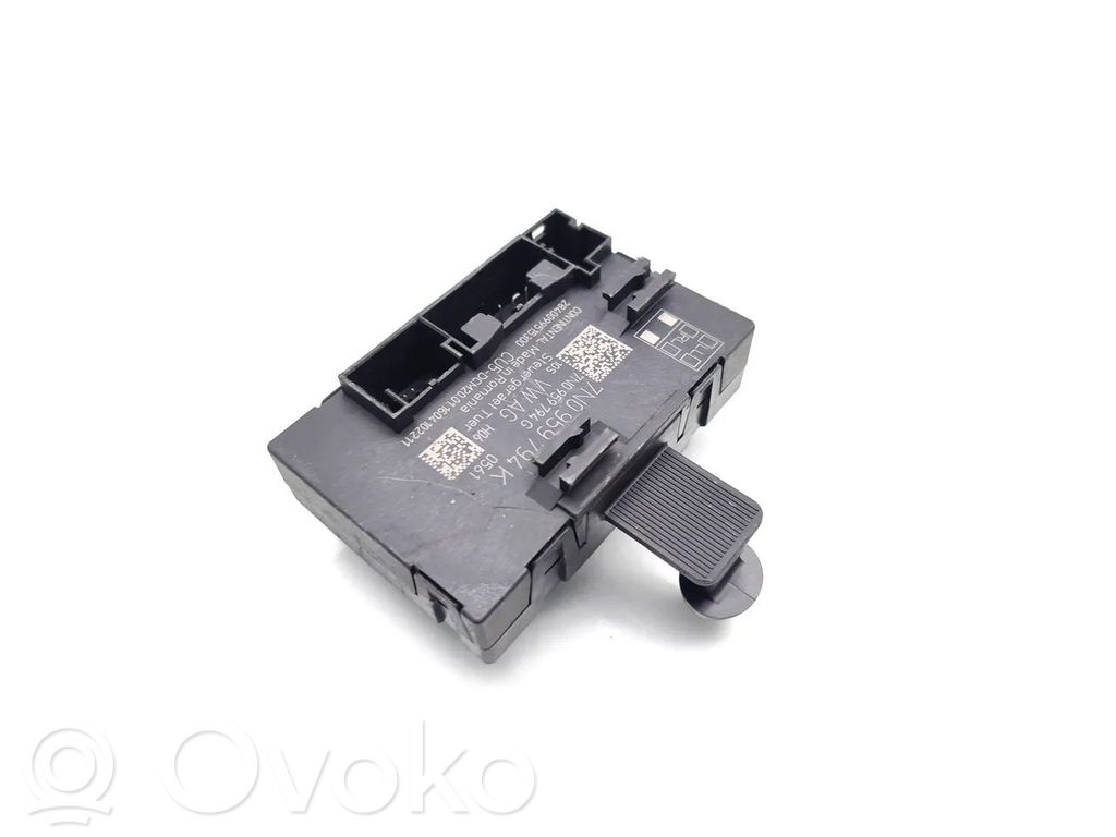 Seat Alhambra (Mk2) Door control unit/module 