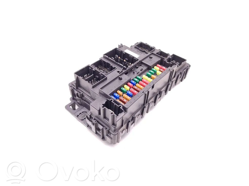 Ford Mondeo MK V Sulakemoduuli 