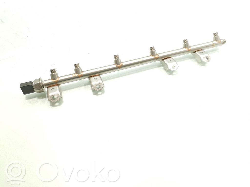 BMW 3 E92 E93 Rampă alimentare injectoare