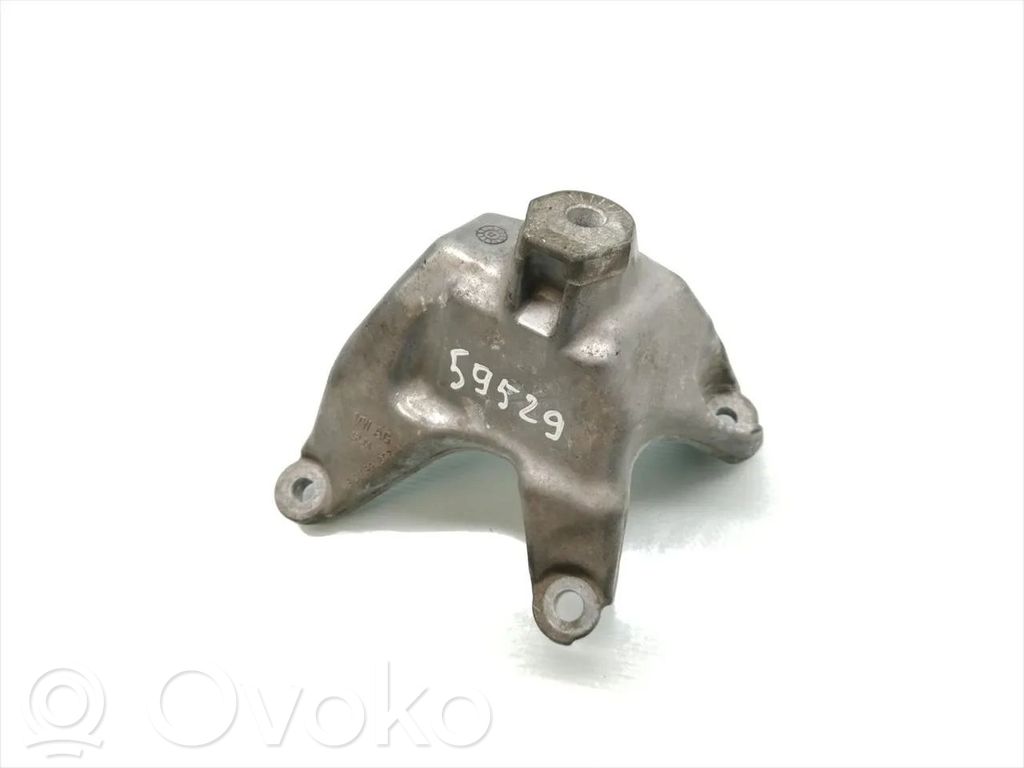 Audi A5 Engine mounting bracket 