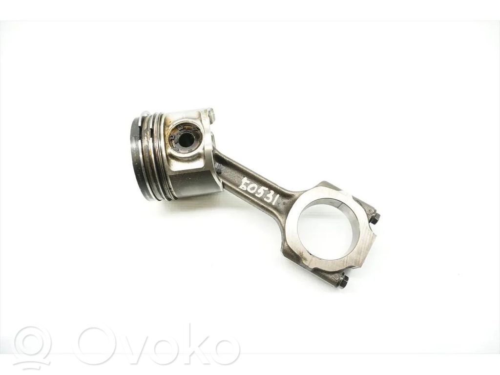 Opel Astra H Piston with connecting rod 
