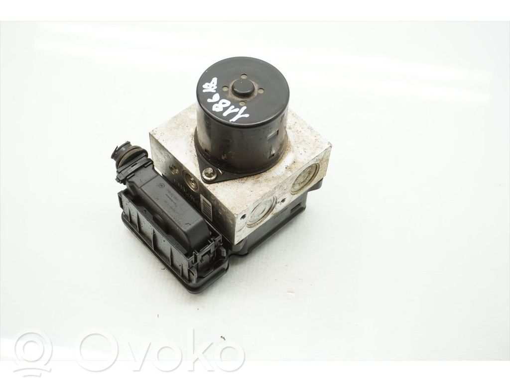 ABS-pumppu   22757649