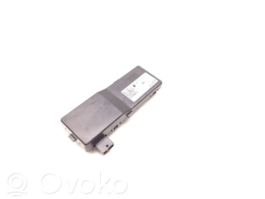 Door central lock control unit/module   13523279,F00HJ02017