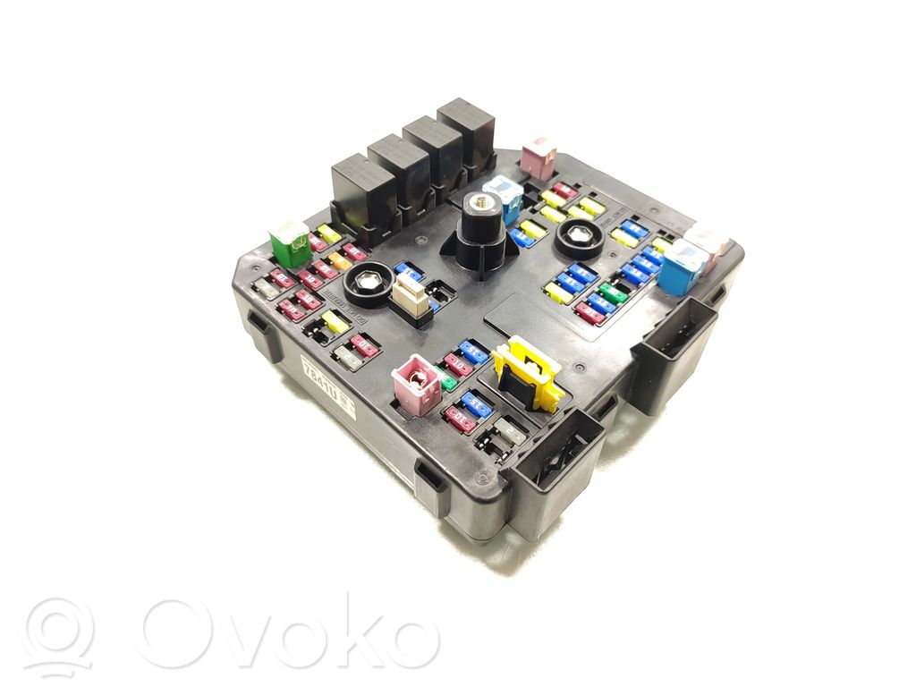 Opel Antara Fuse module 