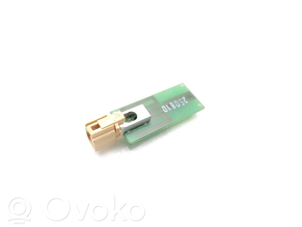 Bluetooth antena   8P0035503M