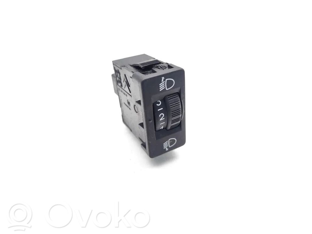 Mirror heating switch   9666186877