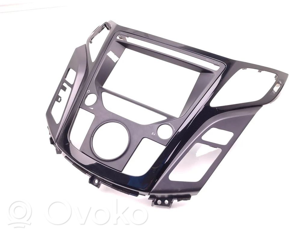 Hyundai i40 Panelės apdaila 