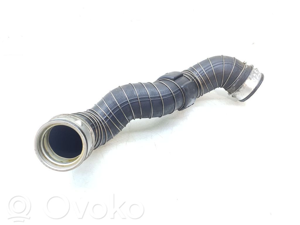 Mercedes-Benz C W203 Furtun/conductă intercooler