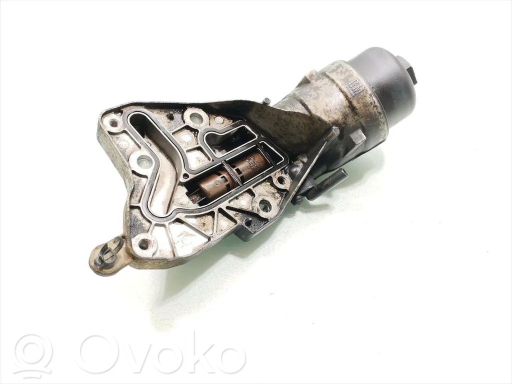 Opel Insignia A Mocowanie / uchwyt filtra oleju 