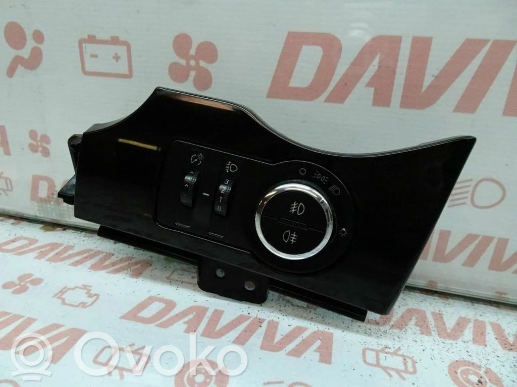 Chevrolet Orlando Interruptor de luz 