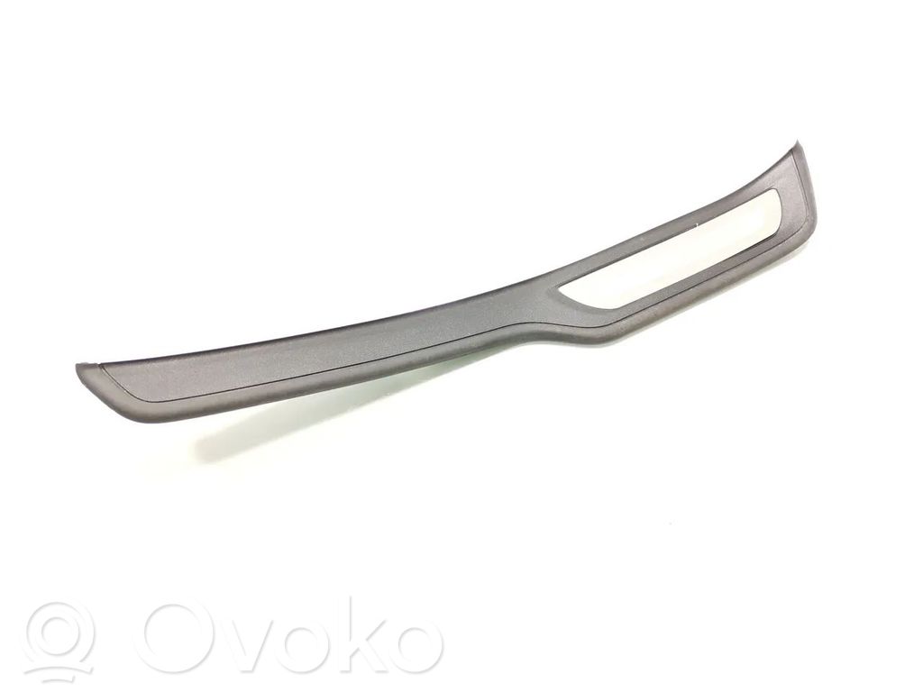 Toyota Prius (XW20) Front sill trim cover 