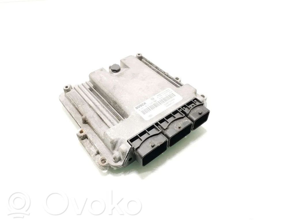 Renault Laguna III Variklio valdymo blokas 
