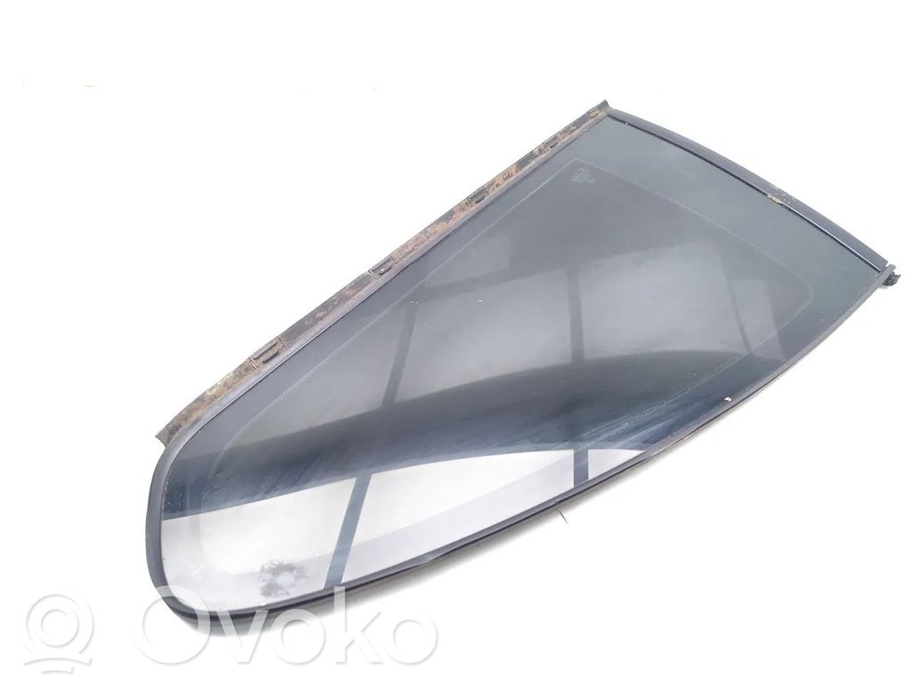 Rear side window   7119177