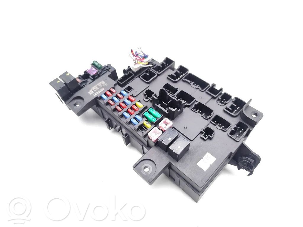 Mitsubishi Outlander Fuse module 
