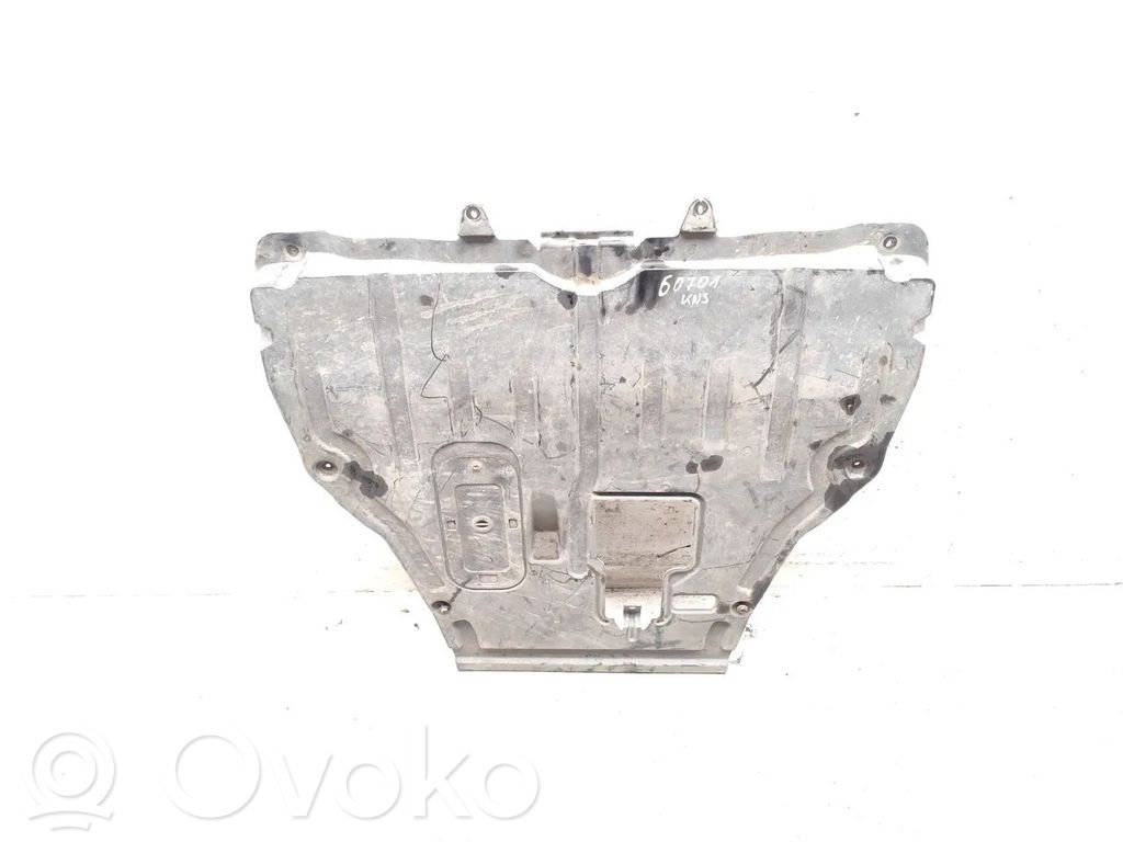 Engine splash shield/under tray   L20656071