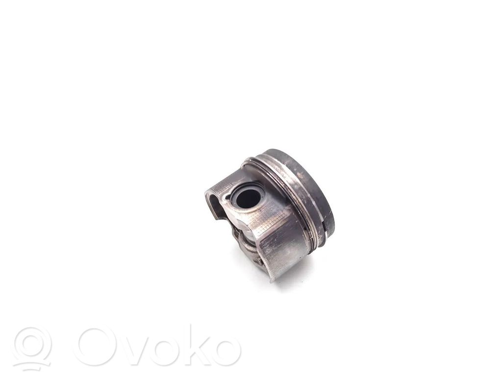 Mazda 3 III Piston 