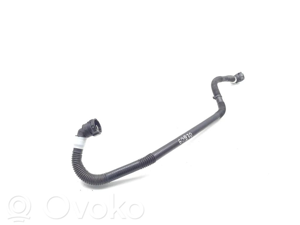Engine coolant pipe/hose