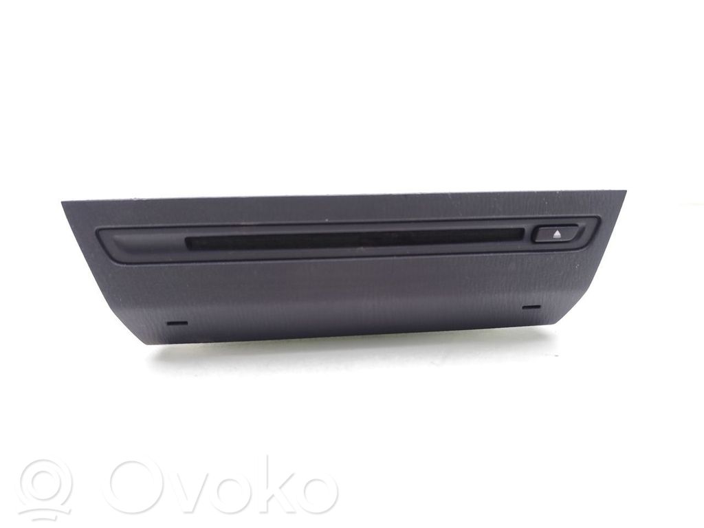 Mazda 3 III Navigation unit CD/DVD player 