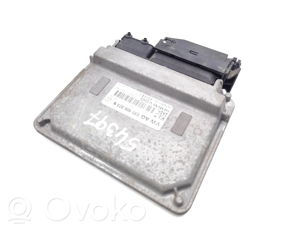 Skoda Fabia Mk2 (5J) Engine control unit/module 