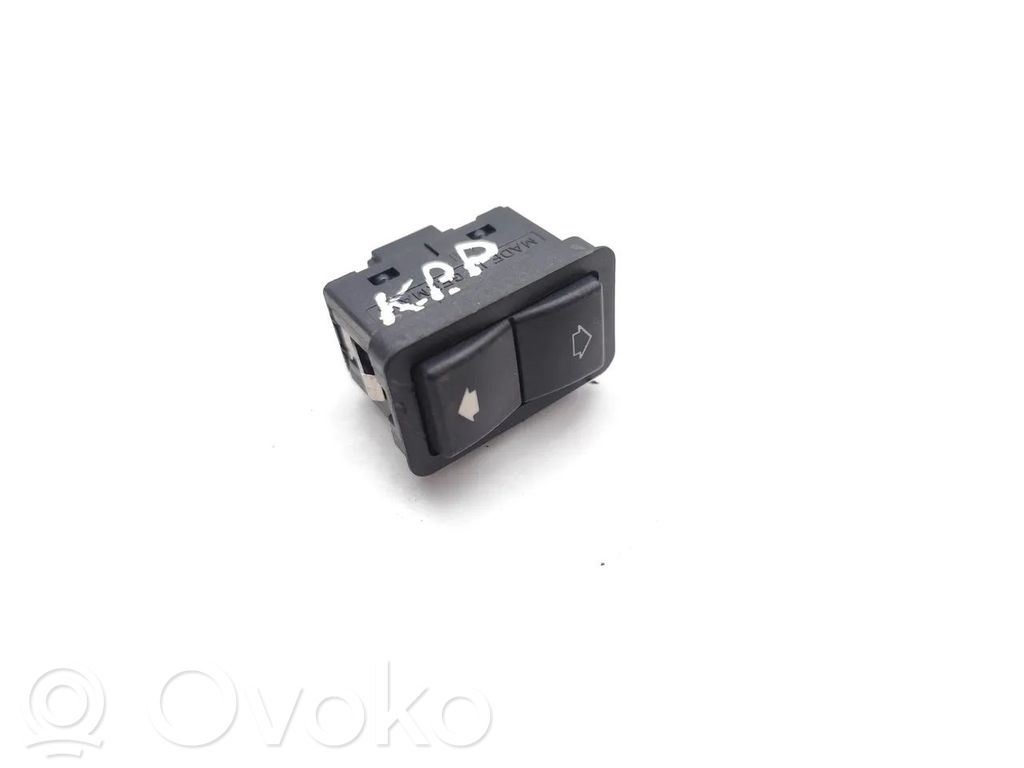 Electric window control switch   8368974