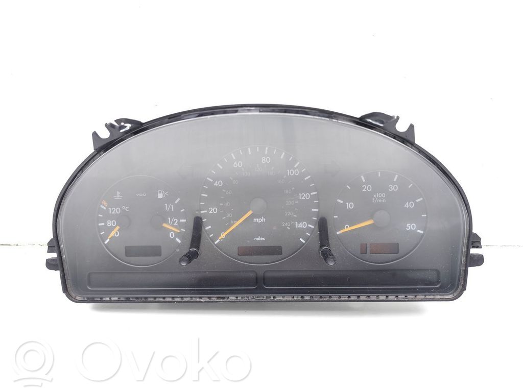 Mercedes-Benz ML W163 Nopeusmittari (mittaristo)
