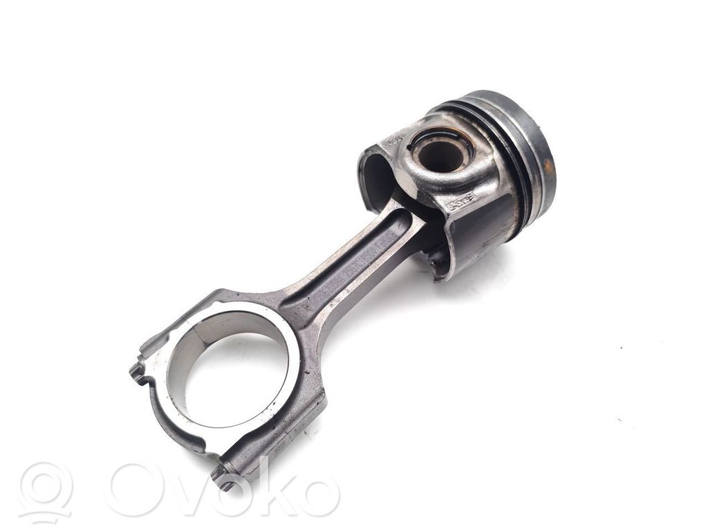 Ford Transit Courier Piston avec bielle 