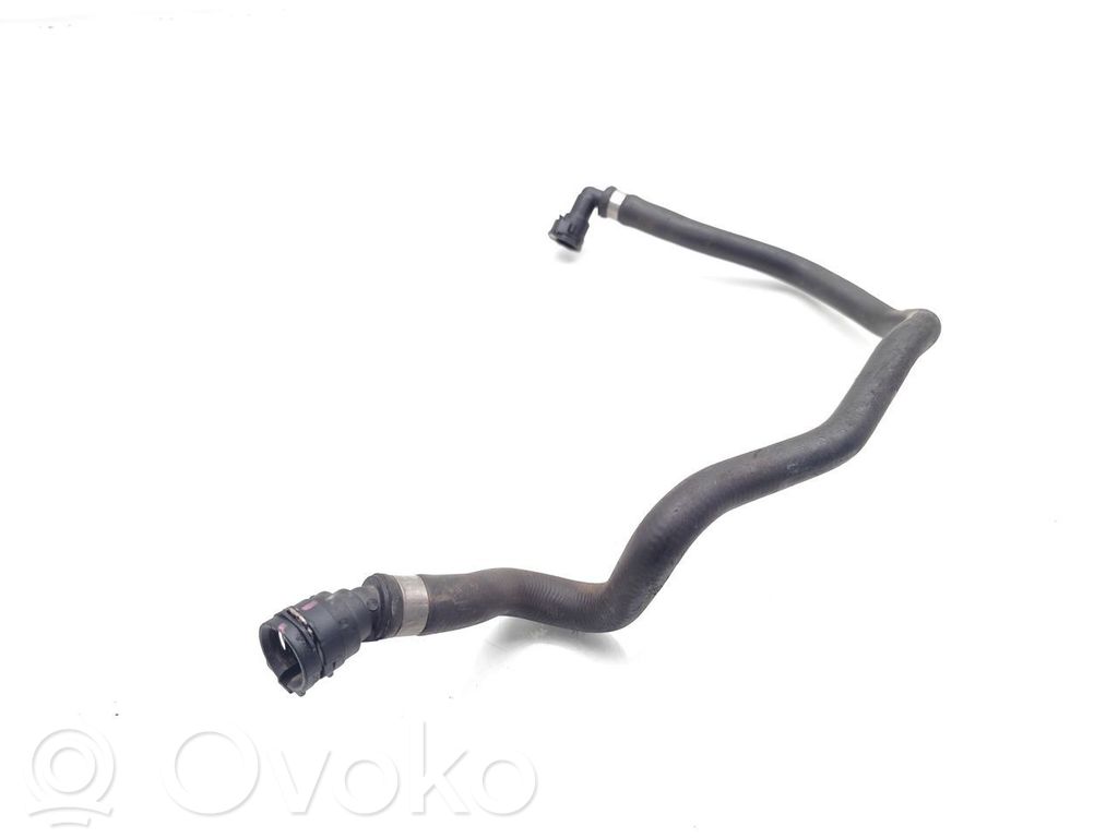 Volvo XC90 Tubo flessibile del liquido di raffreddamento del motore 