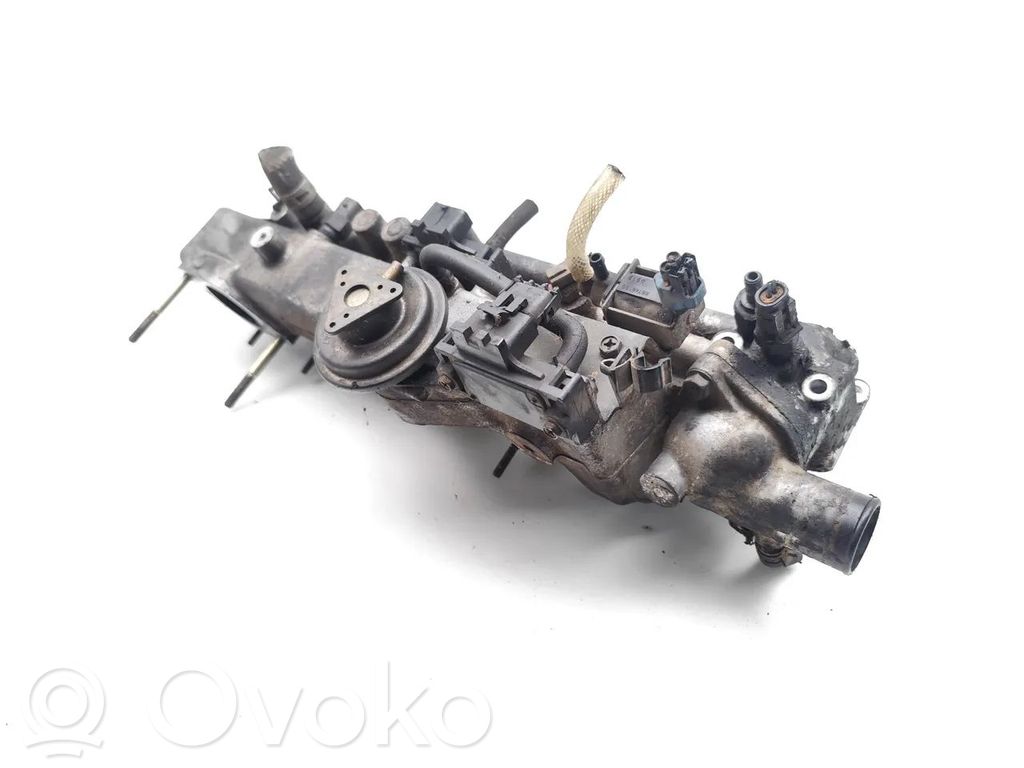 Opel Monterey Intake manifold 