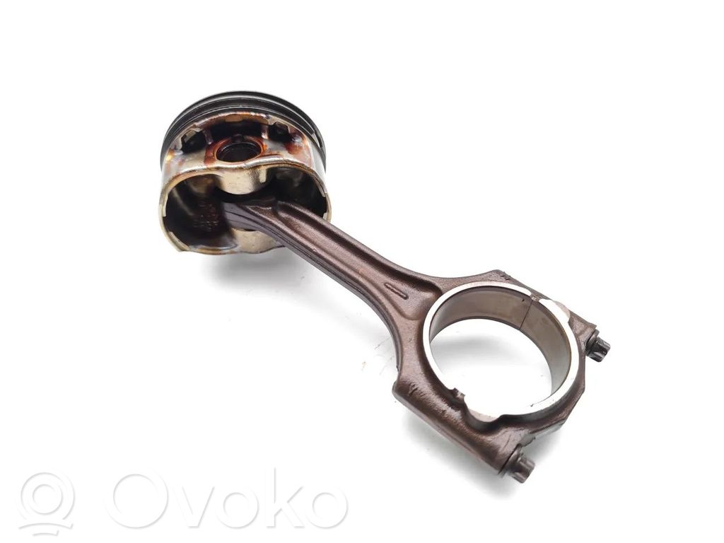 Volvo XC70 Piston with connecting rod 