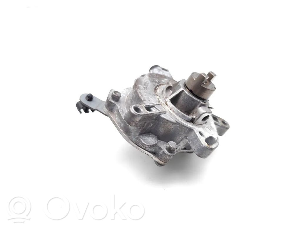 Ford Focus Vacuum pump 