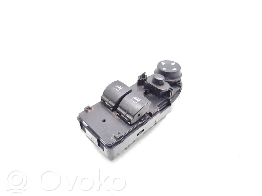 Electric window control switch   9167157