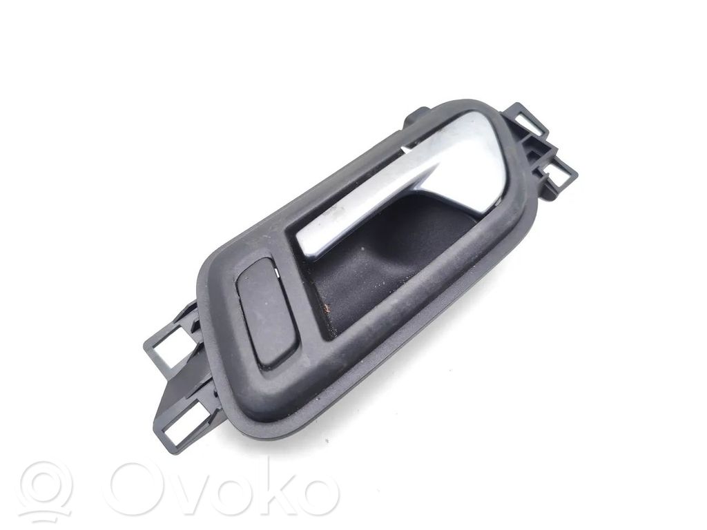 Volkswagen Amarok Mâner interior ușă față 