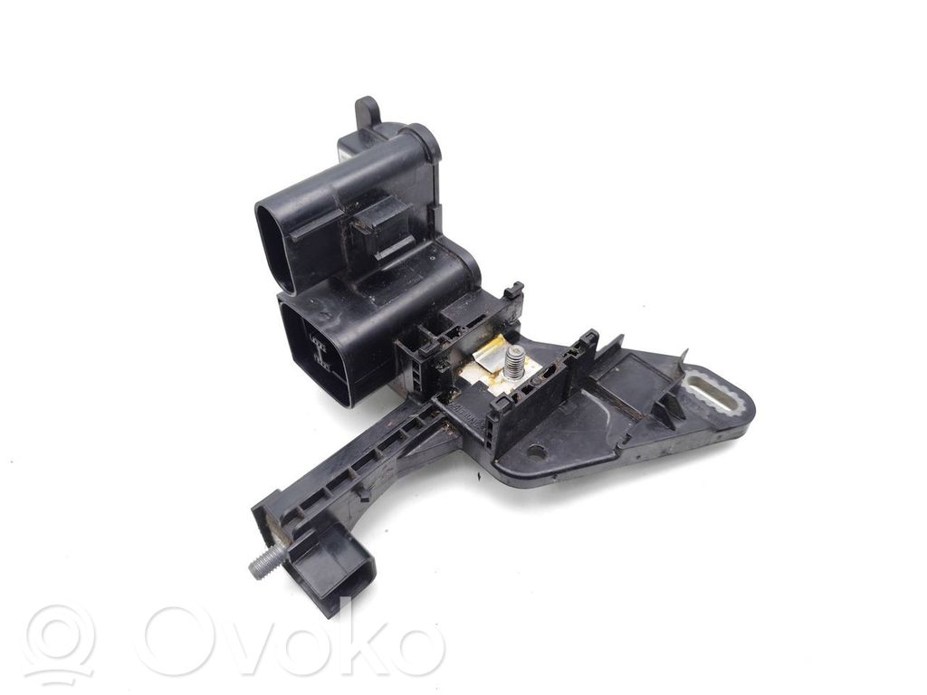 BMW 1 F20 F21 Latauksen rele