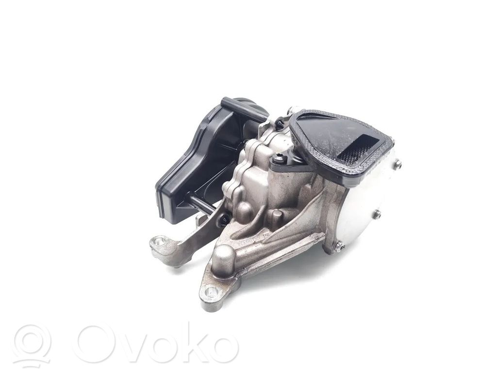 Opel Astra J Öljypumppu 