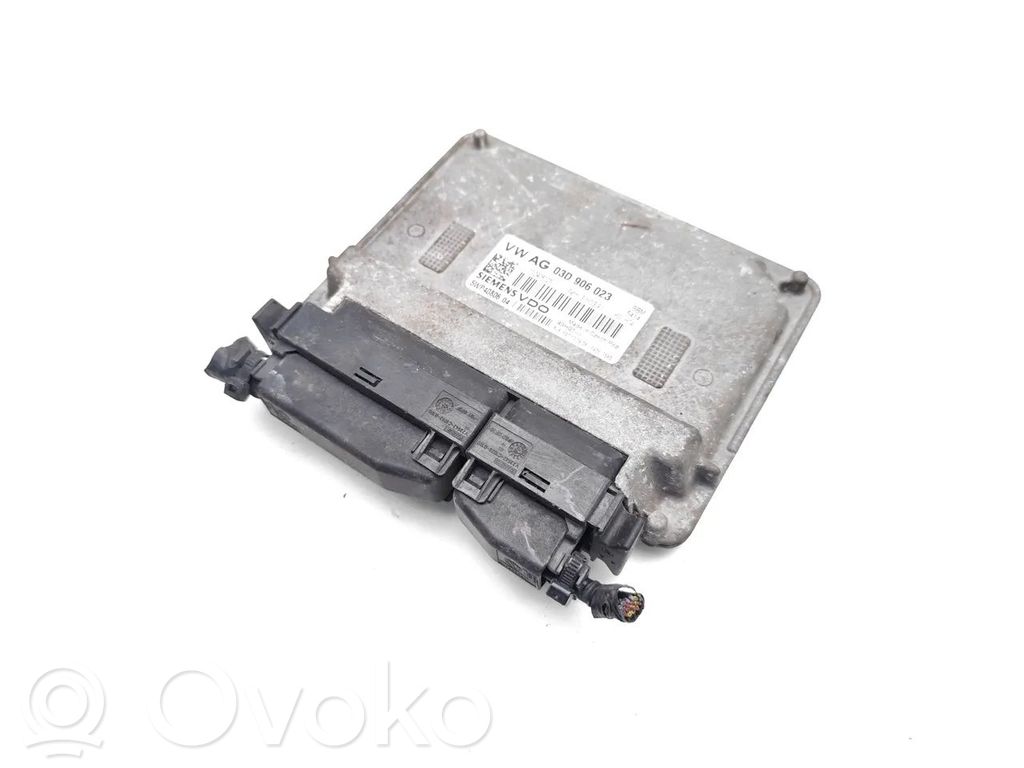 Skoda Fabia Mk2 (5J) Engine control unit/module 