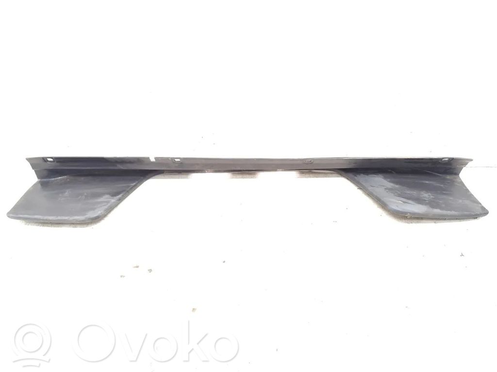 Volkswagen Amarok Moldura embellecedora de la barra del amortiguador trasero 