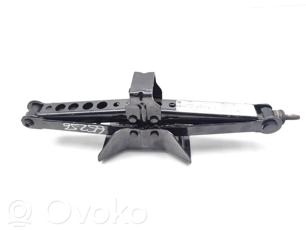 Domkrats   3403642