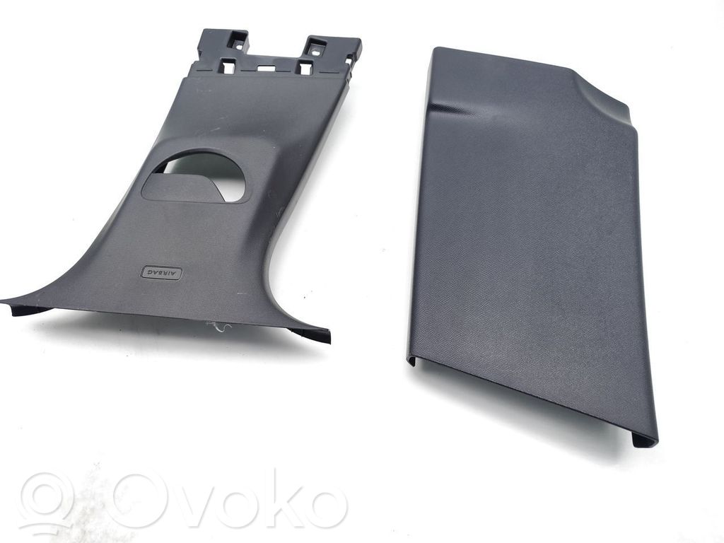 Peugeot 2008 II Rivestimento montante (B) (superiore)