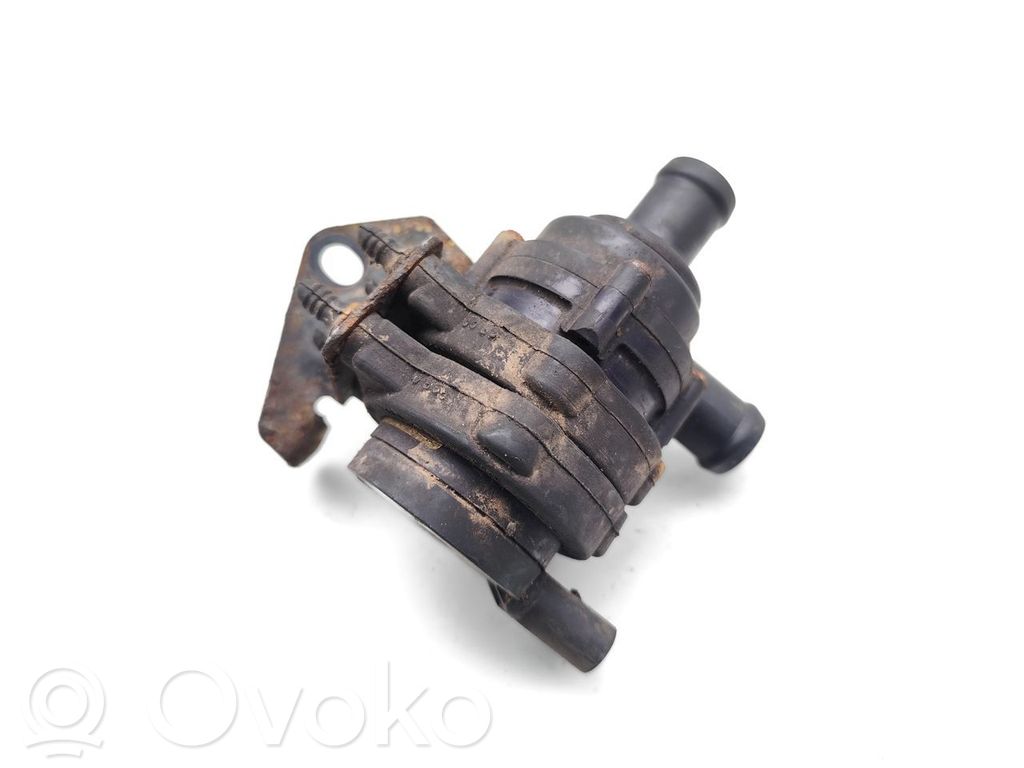 Audi Q7 4L Pompa cyrkulacji / obiegu wody 