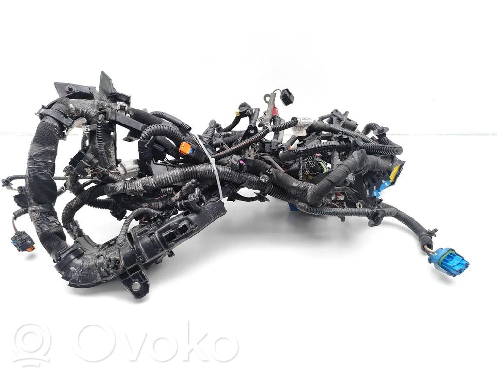 Dacia Duster Engine installation wiring loom 