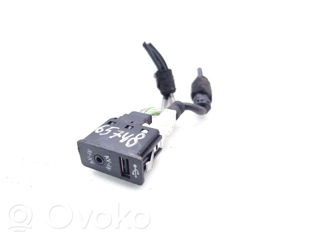Mini One - Cooper Coupe R56 Connettore plug in USB 