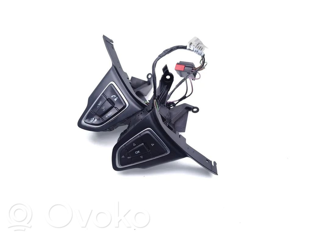 Ford C-MAX II Steering wheel buttons/switches 