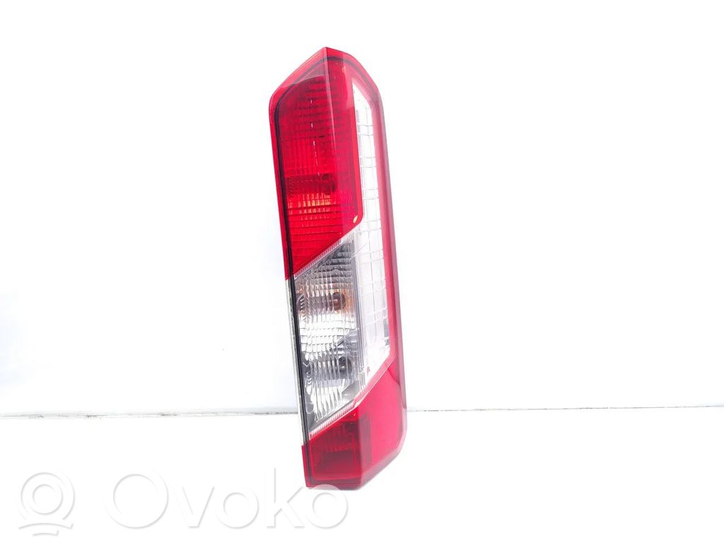 Ford Transit Courier Takavalot 
