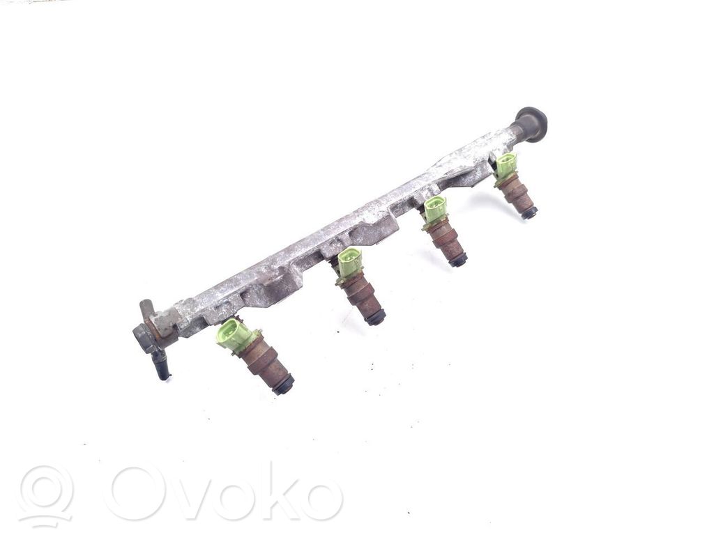 Juego de inyectores de combustible