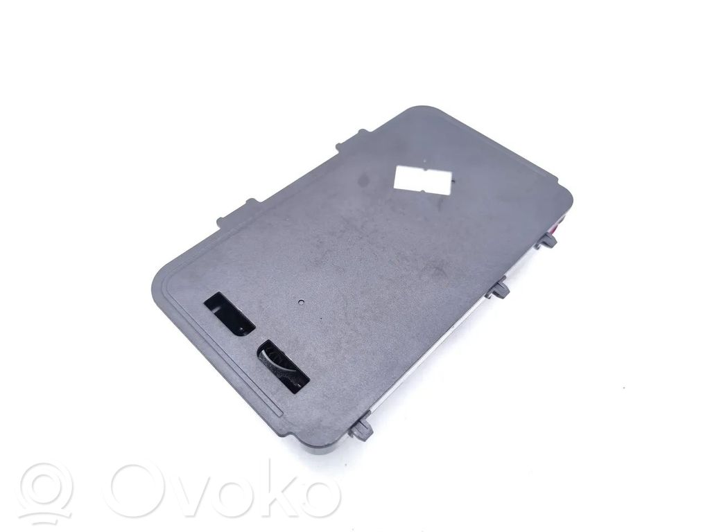 Skoda Enyaq iV Wireless charging module 