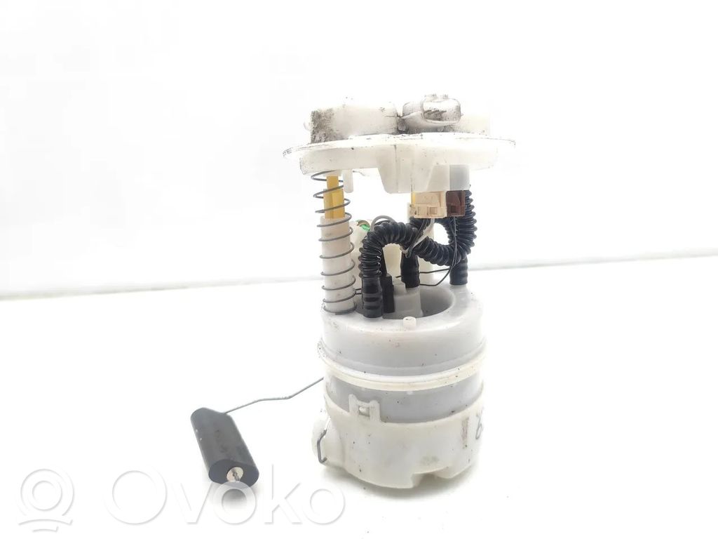 Renault Clio IV In-tank fuel pump 