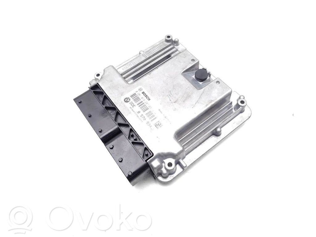 BMW 1 F20 F21 Variklio valdymo blokas 