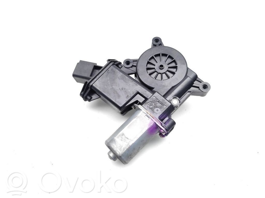 Opel Astra K Motor macara geam ușă spate 